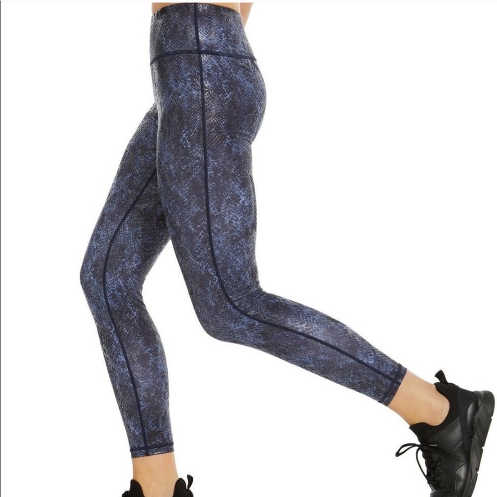 Ideology Crop Leggings in Python Print